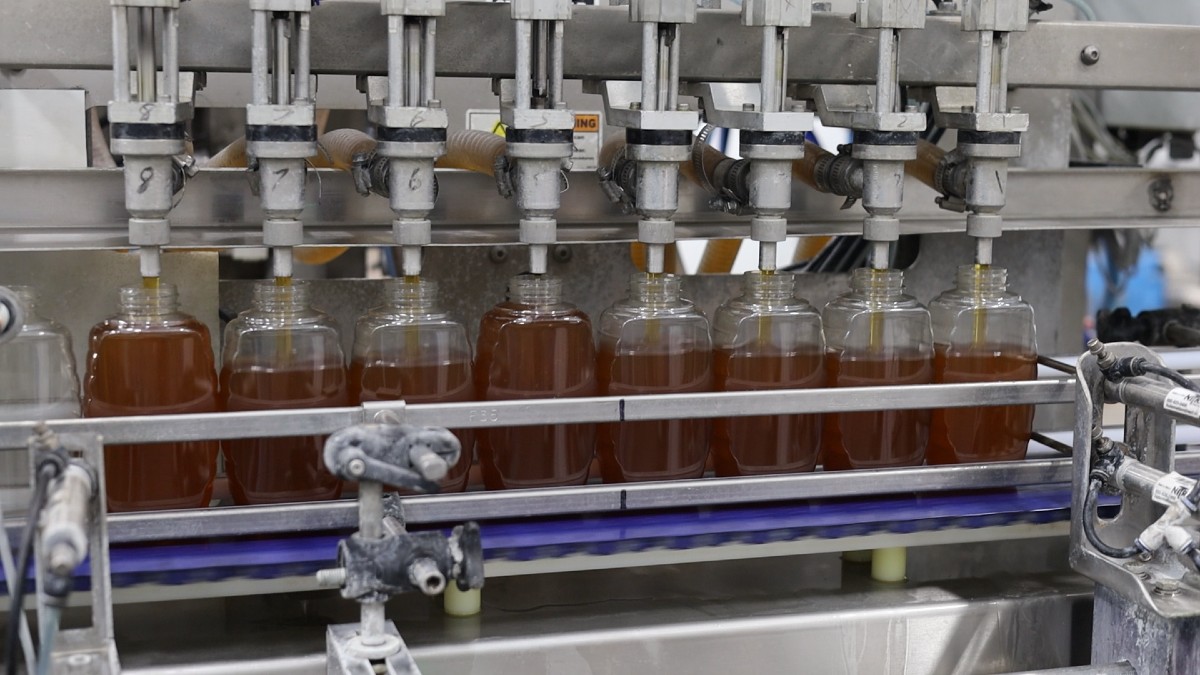 liquid filling machine