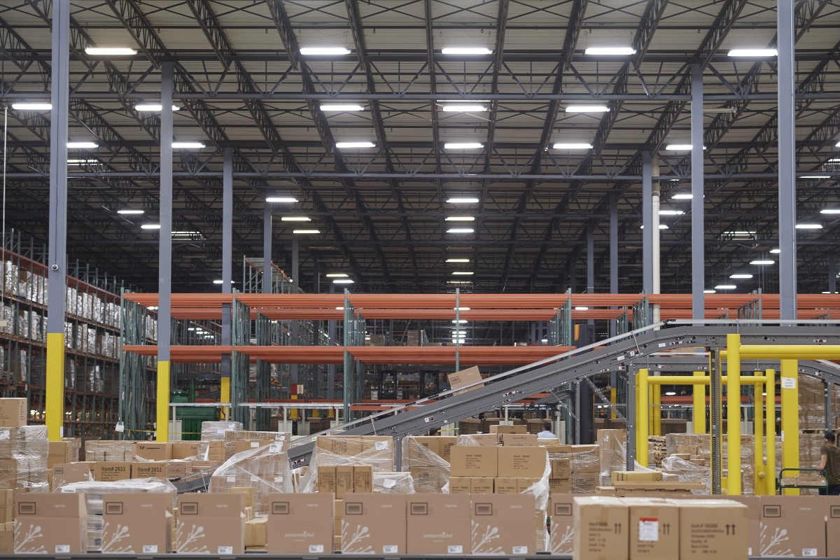 warehouse conveyor